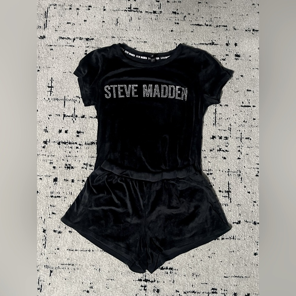 Steve Madden Black Velvet PJ Short Set - Size Medium